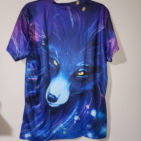 Blue Wolf All Over Print XL Tshirt - Picture 2 of 4